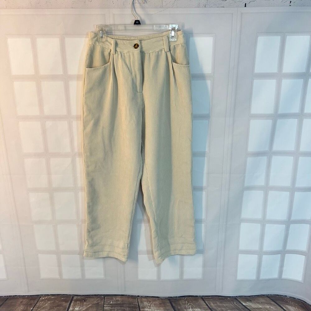 🔥🔥 5/$25 sale 🔥🔥 Alya Cream High Rise Zip Fly Straight Leg Corduroy Pants Medium